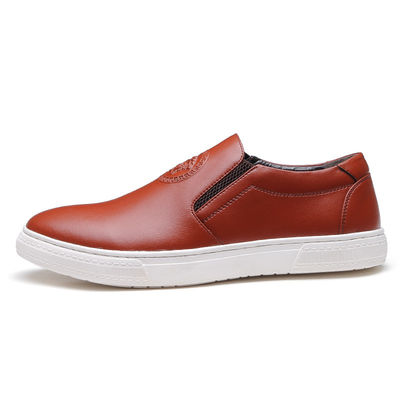 OEM ODM Mężczyźni Slip On Skórzane Sneakers Czarny / Brązowy Z Białą Sołą