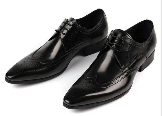 OEM Custom Klasyczny Mężczyźni Brogue Buty Czarny / Brązowy Kawa Rzeźbione Flora Oxford Buty