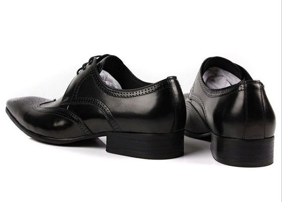 OEM Custom Klasyczny Mężczyźni Brogue Buty Czarny / Brązowy Kawa Rzeźbione Flora Oxford Buty