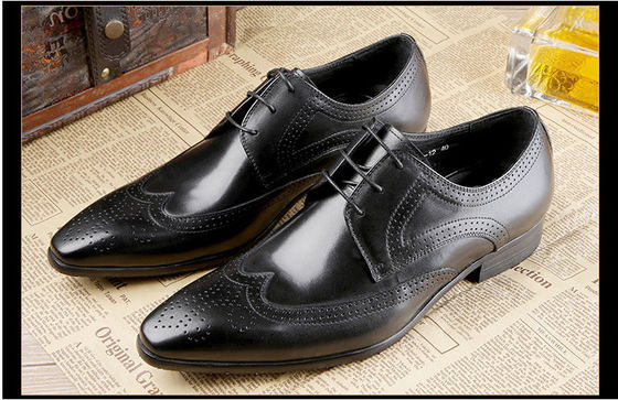 Oficjalne Oxford męskie buty Brogue krowie skóry prostych palców Klasyczne męskie buty