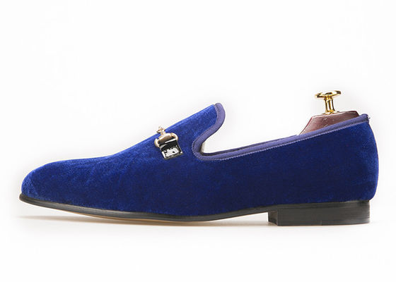 Motyw Niebieska męska aksamitna sukienka kapcie, Burgundy Loafers męska spinaczka suknia buty