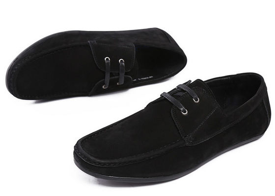 Biała krowiana skóra, buty biznesowe, oryginalny design, nowoczesne buty dla mężczyzn.