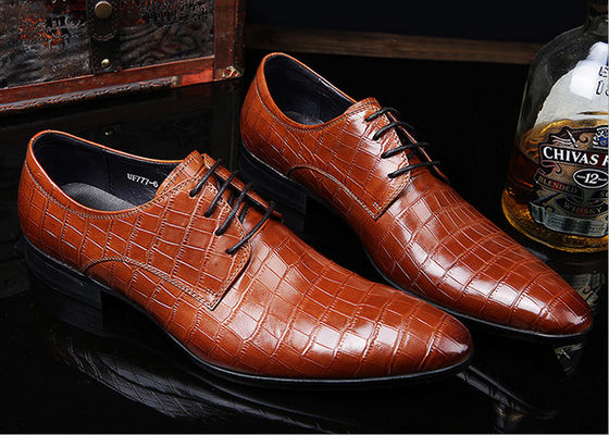 Embossing Design Mens Patent Skórzane Buty Sukienki Czarne Sznurówki