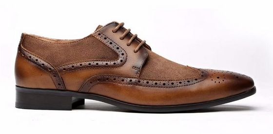 Wysokiej klasy kości krowiej męskie szczytowe buty sukienkowe buty modne buty brogue dla mężczyzn