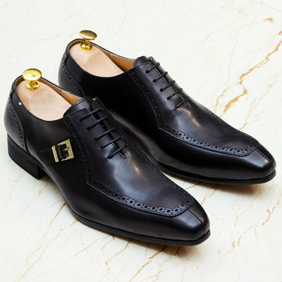 Embossing Patent Skóra Mężczyźni Strój formalny Buty Brązowe ODM zatwierdzone