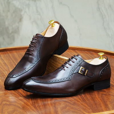 Embossing Patent Skóra Mężczyźni Strój formalny Buty Brązowe ODM zatwierdzone