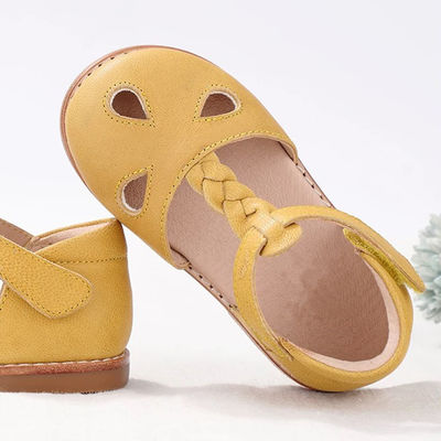 Krągłe buty skórzane buty szkolne Żółta skóra Cute baby shoes