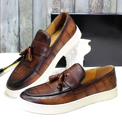 Mężczyźni niskie obcasy Slip On Tassel Buty Czarny / Brązowy Mężczyźni Prawdziwa skóra Casual Buty