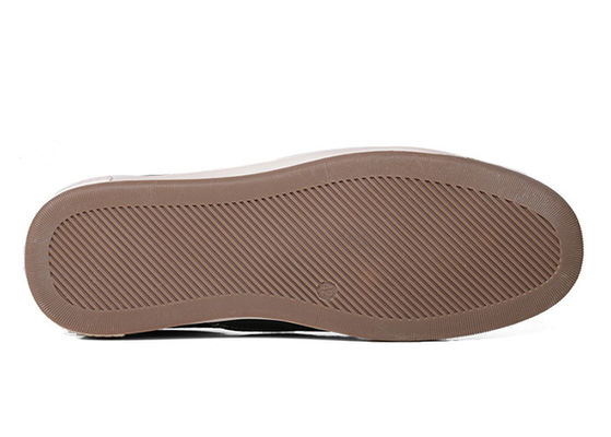 Klasyczny designerski buty, buty sportowe.