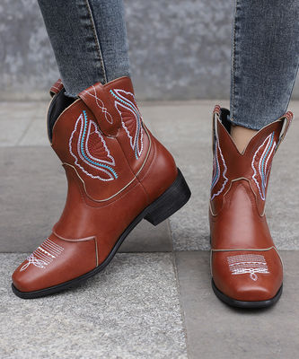 Western Cowgirl Najnowsze trendy mody z damskimi skórzanymi butami i modnymi