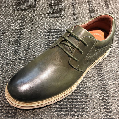 Biały kolor Suede Skóra Mężczyźni Casual Buty płaskie Sneakersy Sznurówka Typ zamknięcia