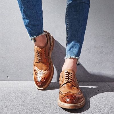 Ręcznie wypalone męskie buty skórzane, na zamówienie męskie, brązowe buty z sznurówkami.
