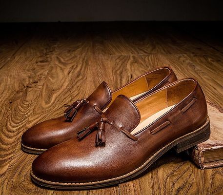 Sznurki na płaskich obcasie męskie Slip On Sneakers Wysoki top / niski cięcie miękkie skórzane trampki