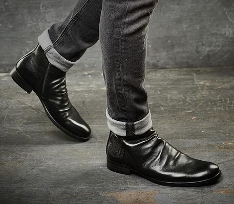 Mężczyźni buty z okolicznymi palcami