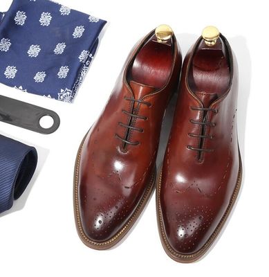 Ręcznie wykonana Patent ślub męski skórzane sukienki buty Oxford Style z czarnymi pasami