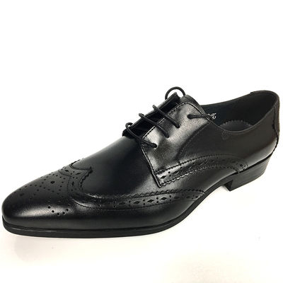 Chińskie hurtowe Oxfordy Włoski design Buty modne Fancy Men Oxford Dress Shoes Wedding Rubber