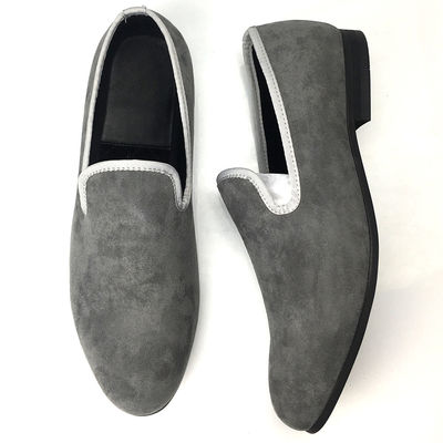 Oddychające, odporne na zużycie, męskie slip-on loafers.