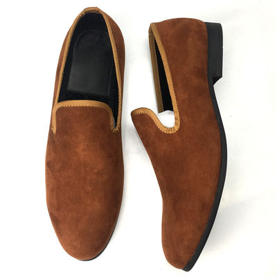 Oddychające, odporne na zużycie, męskie slip-on loafers.