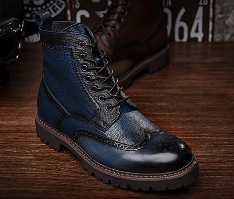 Modne kostki, prawdziwe buty, buty męskie, buty robocze.